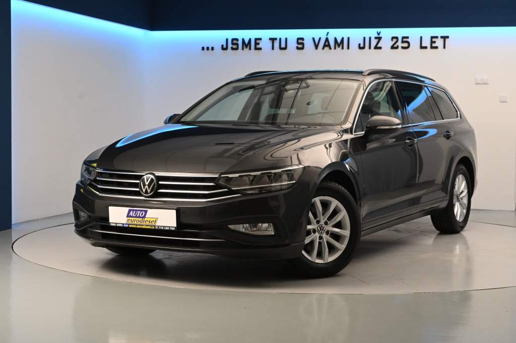 Passat 2.0 LED DSG ACC VIRTUAL Tažné Kamera
