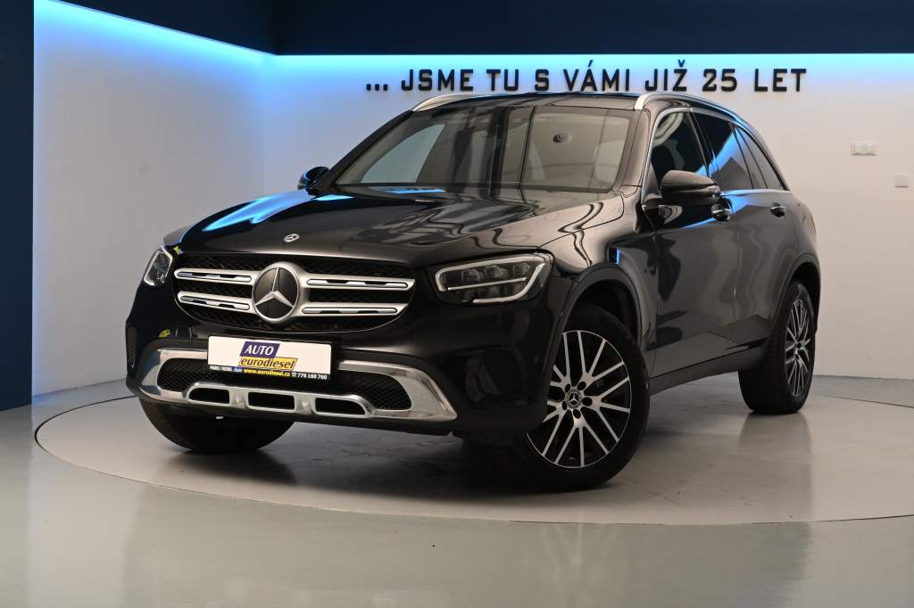 GLC 2.0 300 DE 4MATIC 9G-TRONIC LED Tažné
