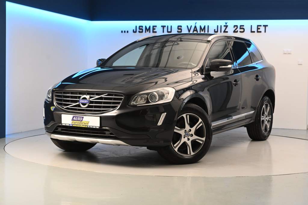 Volvo XC60 2.4 AWD GEARTRONIC Summum Tažné 158 KW Bi-XENON