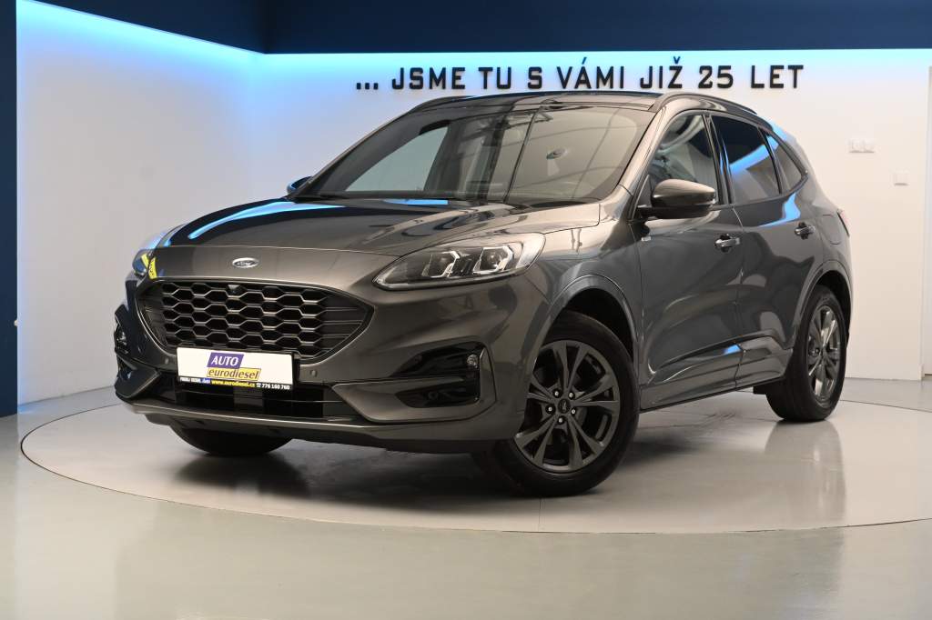 Kuga 2.5 4x4 ST-LINE X LED ACC Virtual Tažné B&O