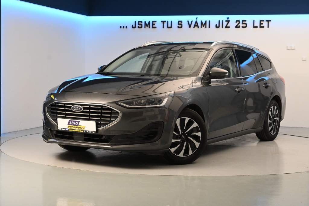 Focus 1.5 LED ACC TITANIUM Tažné 8AT