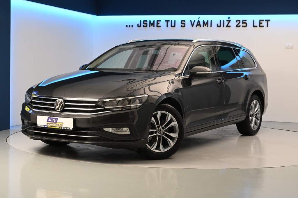 Passat 2.0 LED ACC VIRTUAL Tažné kamera Masáž