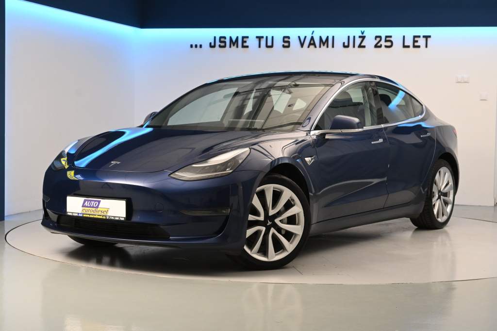 Tesla Model 3 AWD DUALMOTOR 350 KW LED 360 Kamera