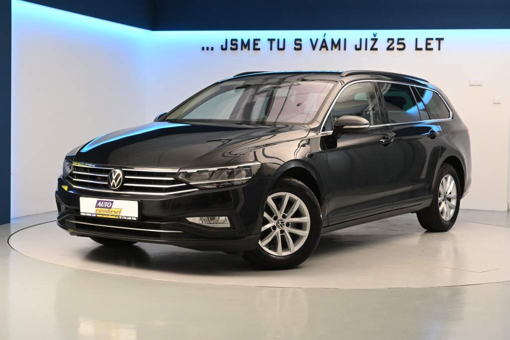Passat 2.0 LED DSG ACC Kamera Tažné Masáž