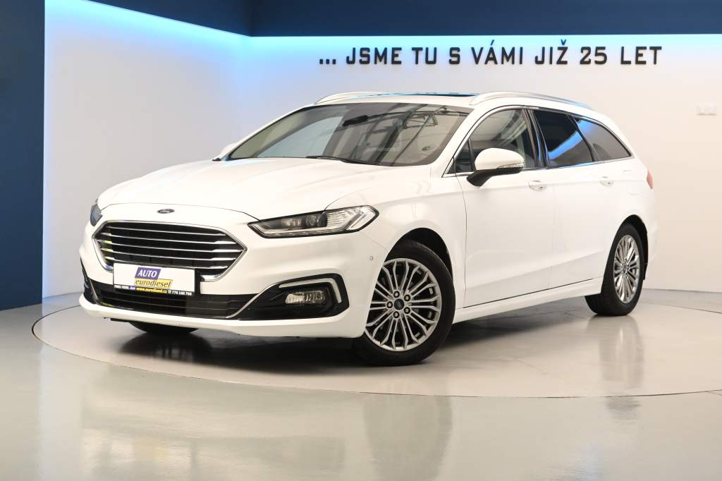 Mondeo 2.0 LED ACC SONY Tažné TITANIUM