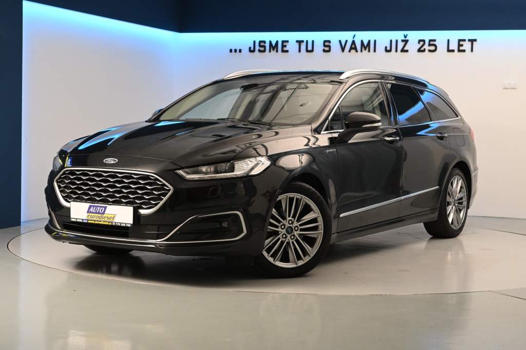 Mondeo 2.0 VIGNALE 140 KW LED Tažné 8AT