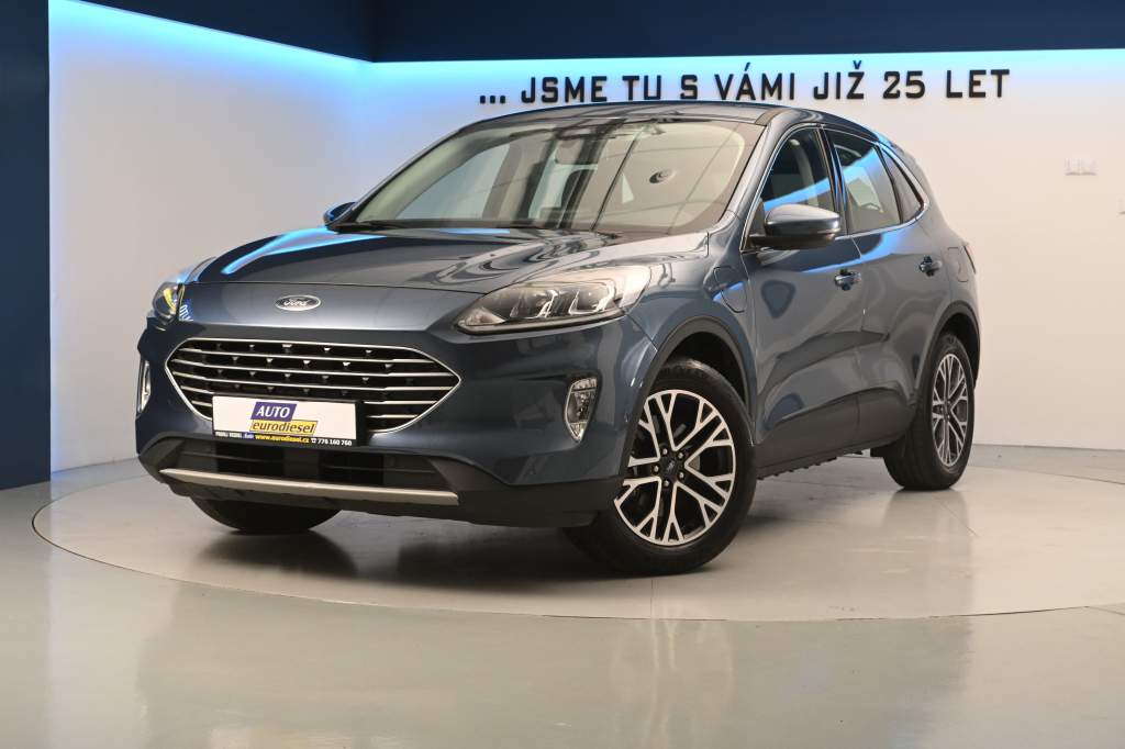 Kuga 2.5 ACC TITANIUM Tažné Kamera