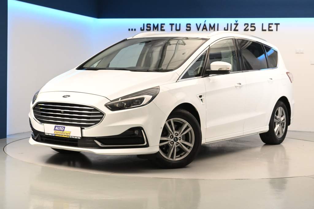 S-MAX 2.0 7 Míst 140 KW LED SONY ACC Tažné 8AT