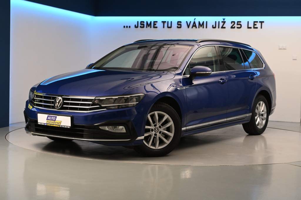 Passat 2.0 LED DSG ACC R-LINE Paket Kamera