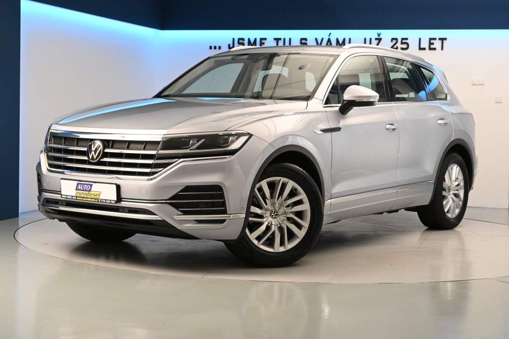Touareg 3.0 4Motion LED ACC Vzduch Tažné ELEGANCE