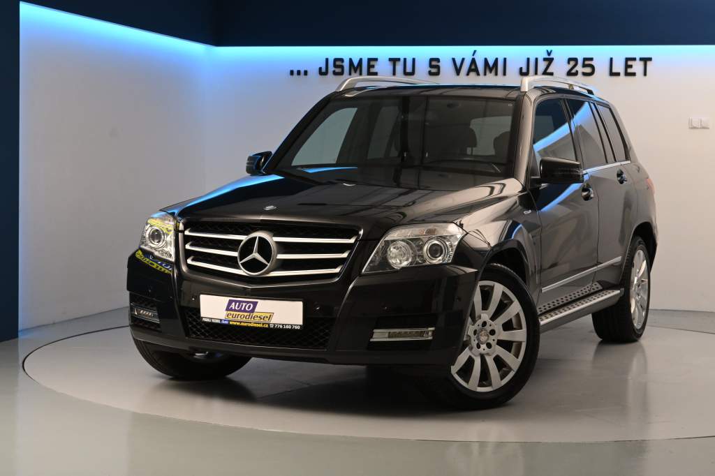 GLK 220 4MATIC 7G-TRONIC BI-XENON Kůže