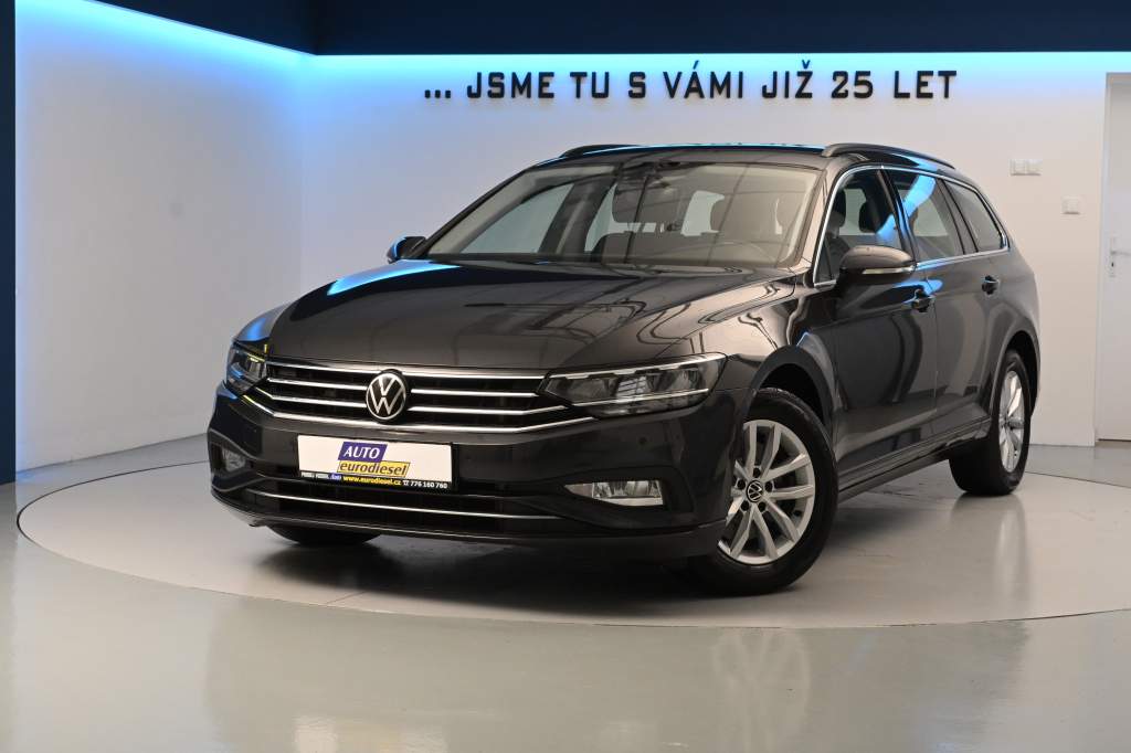 Passat 2.0 DSG LED ACC BUSINESS Kamera Masáž