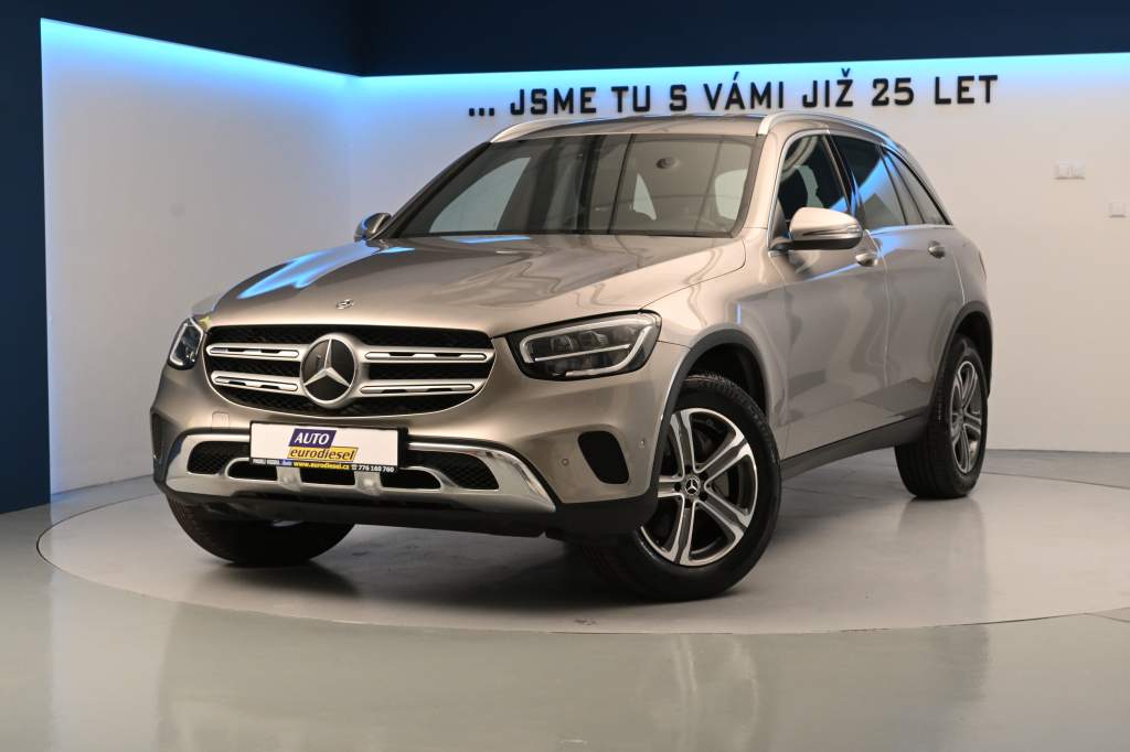 GLC 220 4MATIC 9G-TRONIC AMG LINE LED Tažné