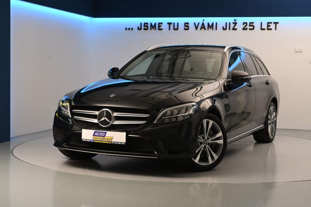 Třídy C C300 9G-Tronic Avantgarde LED Kamera Tažné